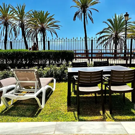 Puerto Banus 2 Bedrooms Oceanfront C Apartment Marbella